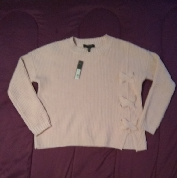 NWT The Limited Pale Pink Semi-Cropped Sweater - Picture 6 of 8